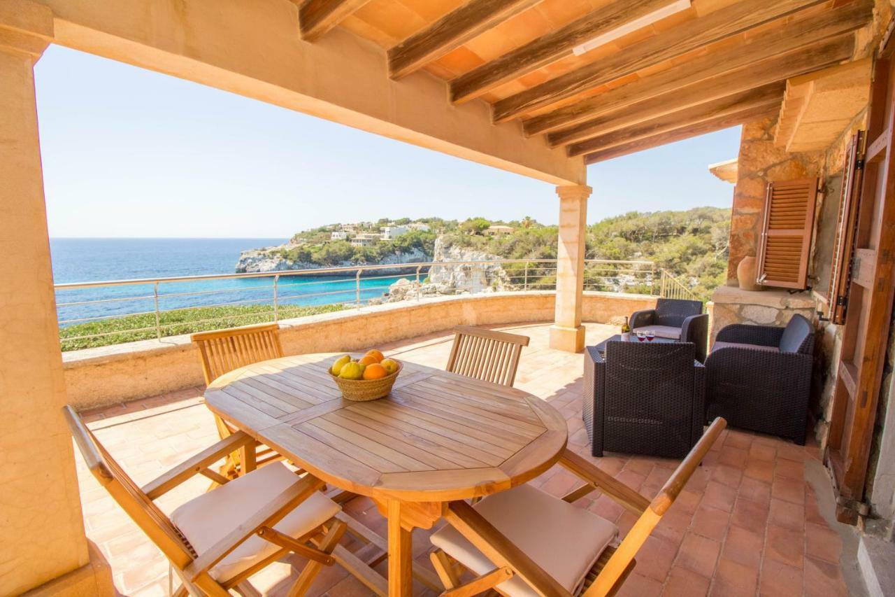 Beautiful Private Villa On The Sea Santanyí Eksteriør billede