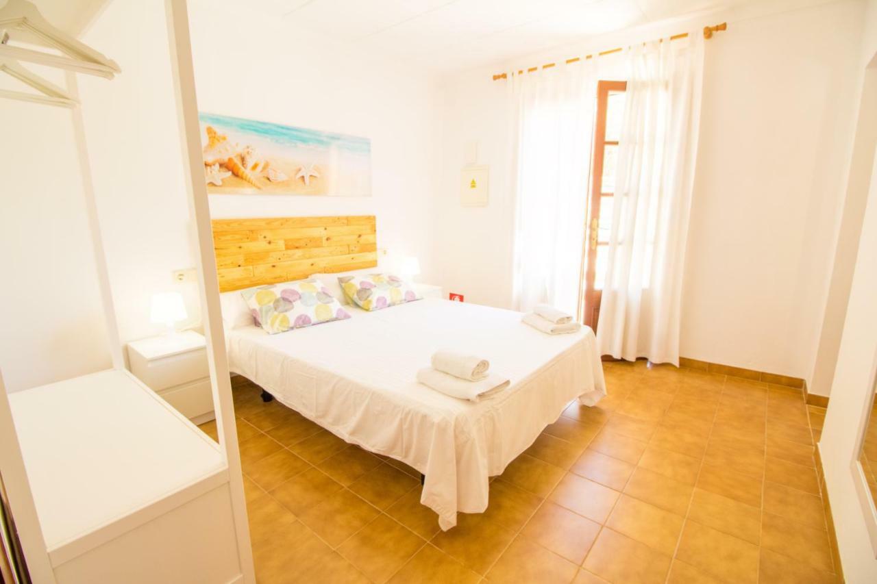Beautiful Private Villa On The Sea Santanyí Eksteriør billede