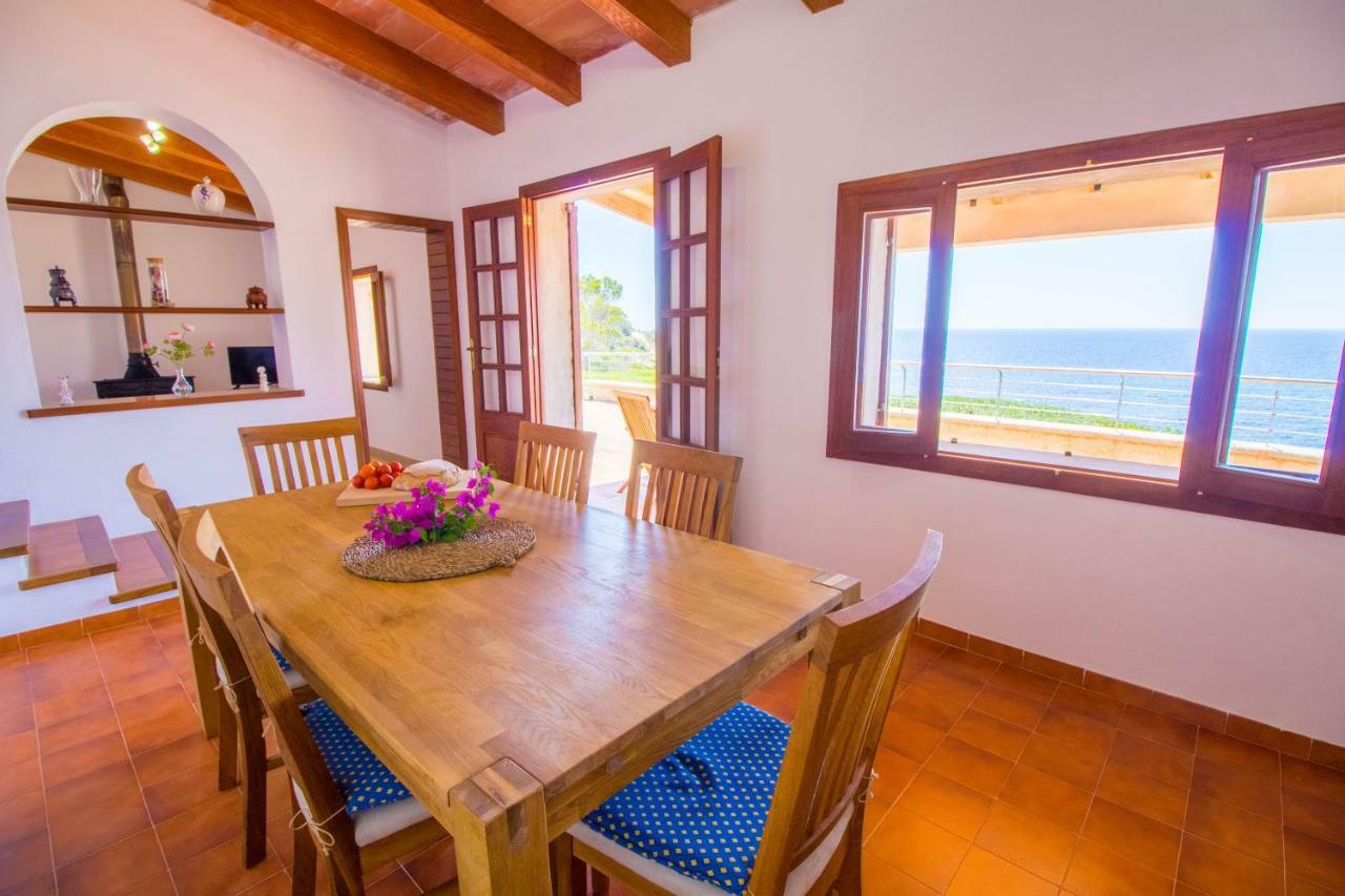 Beautiful Private Villa On The Sea Santanyí Eksteriør billede
