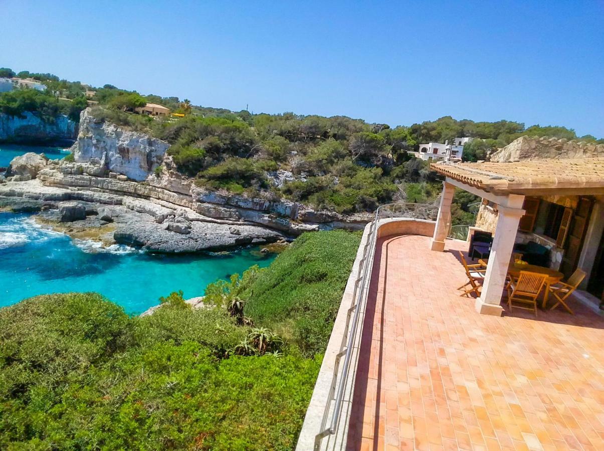 Beautiful Private Villa On The Sea Santanyí Eksteriør billede